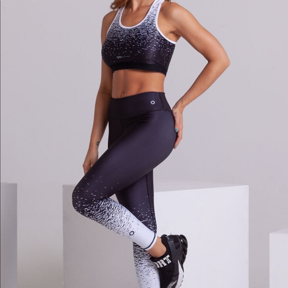 Two piece New Supplex waist control butt lift Colombian legging and top.